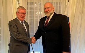 О встрече с председателем парламентского комитета по сельскому хозяйству и окружающей среде